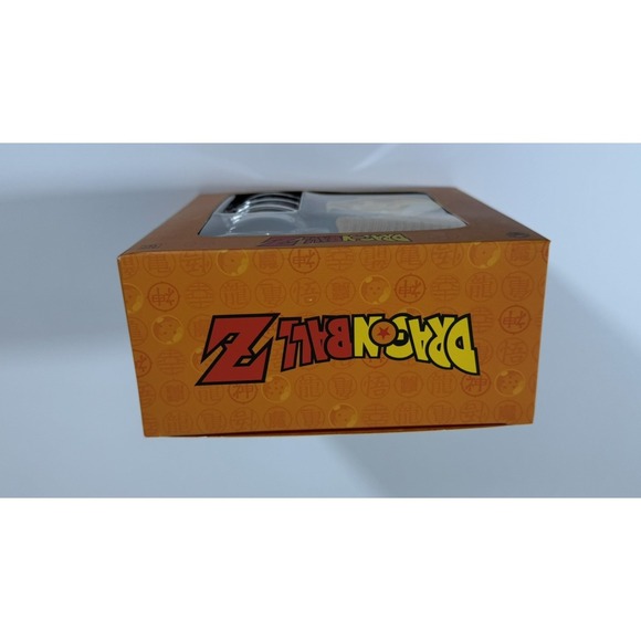 DRAGON BALL Z GIFT SET 12 OZ Mug, Socks, & Keychain -‎ Brand New Sealed - Picture 5 of 8